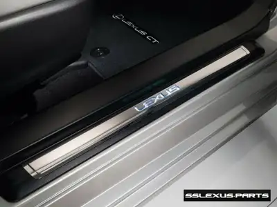 Lexus CT 200h Illuminated Door Sill Kit NEW OEM