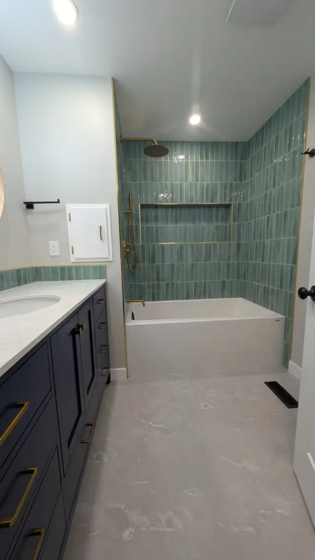 Bathroom Renovations414906251288913920
