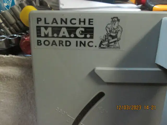 M.A.C. Board for Mouldings, for Radial Arm Saw.