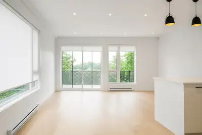 3 + den condo in cote des neige - high end finishes