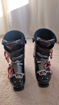 Ski boots - size 26.5