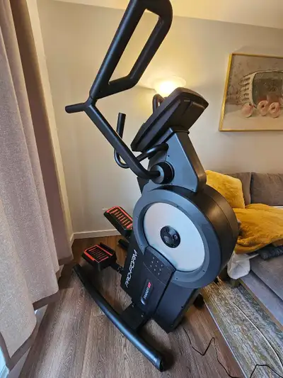 Pro-form trainer H7 , View more
