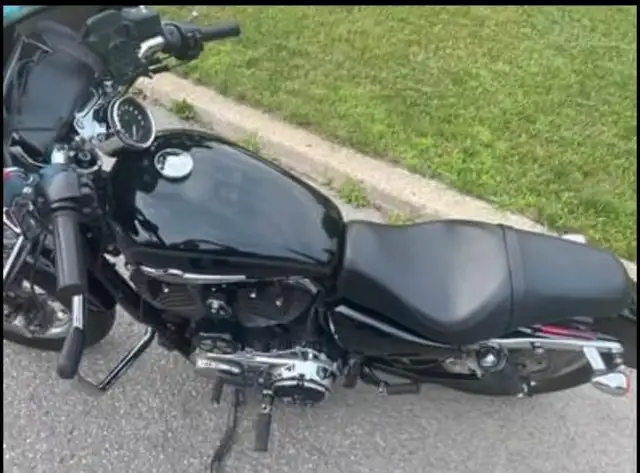 harley à vendre in Street, Cruisers & Choppers in Saint-Jean-sur-Richelieu - Image 11