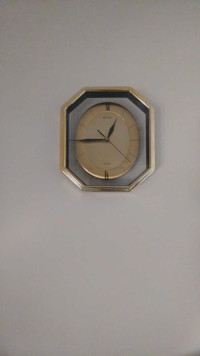 Octagon shaped clock 