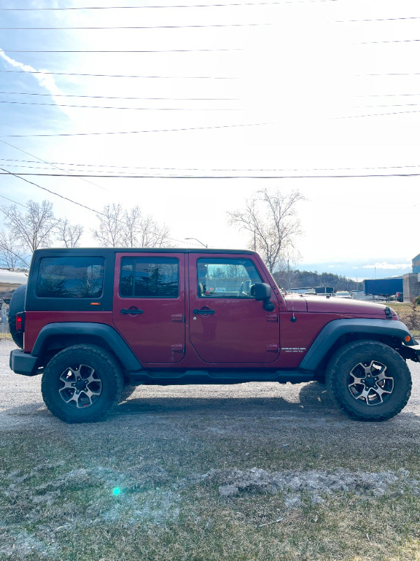 2011 Jeep Wrangler RUBICON 4x4 **CERTIFIED** Auto with WARRANTY! in Cars & Trucks in Belleville - Image 4