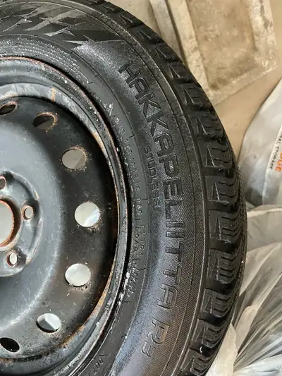 $320 8/32 - $350 9/32 Brand/Model: Nokian Hakkapeliitta R3 Size: 205/60R16 Rims: Steel rims, bolt pa...