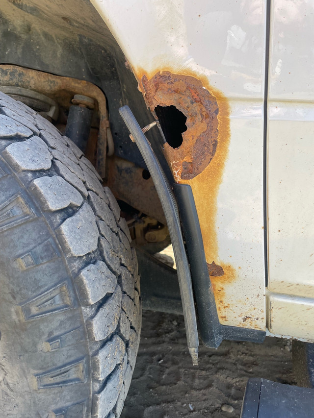 2013 6.7L 3500 Dodge Ram Diesel MegaCab ShortBox in Cars & Trucks in Grande Prairie - Image 3