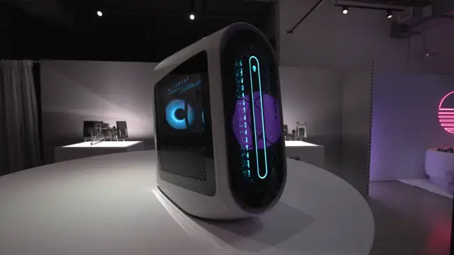 Alienware Aurora R15 | RTX4090 | i9 13900KF | 64GB RAM in Desktop Computers in Markham / York Region - Image 2