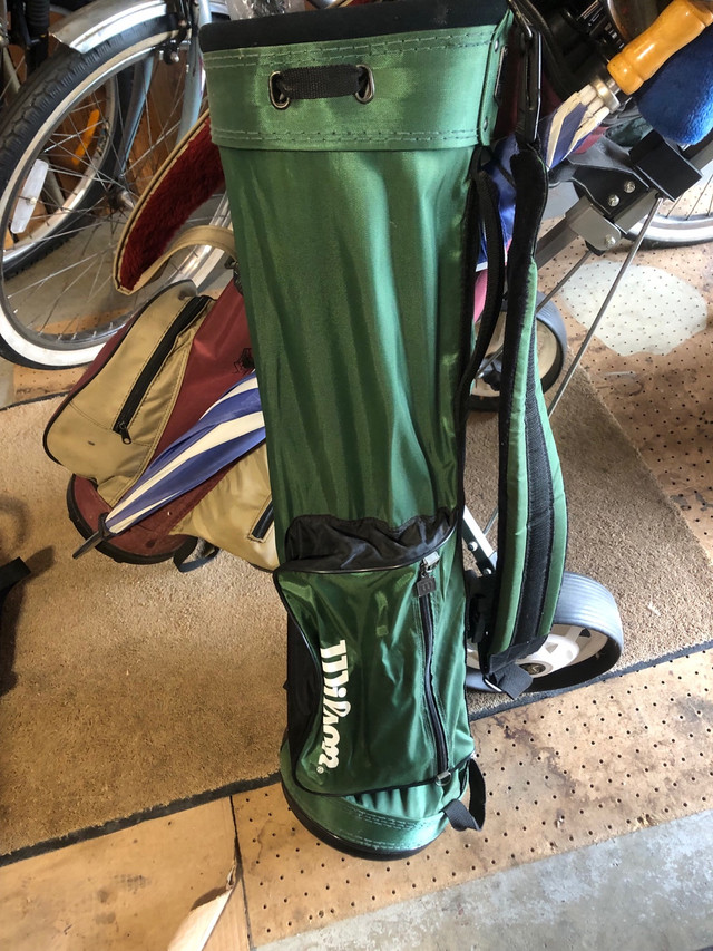 New golf bags in Golf in Windsor Region