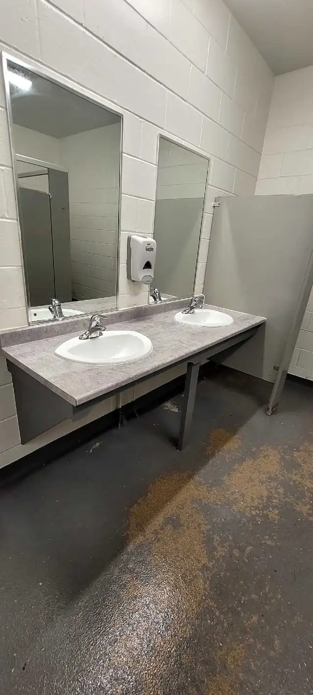 Commercial Cleaning591903358075555842