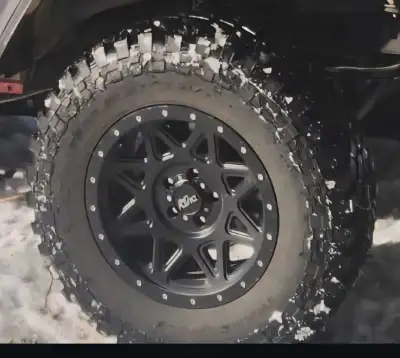 I sold my Jeep and have 5 mounted winter tires: - 5x Dirty Life 18 inch wheels, black, excellent con...