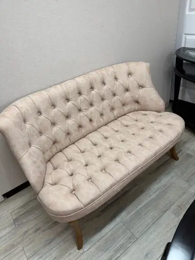 two-seater bench – ideal for entryway, hallway, or bedroom use. No rips or damage –great condition....