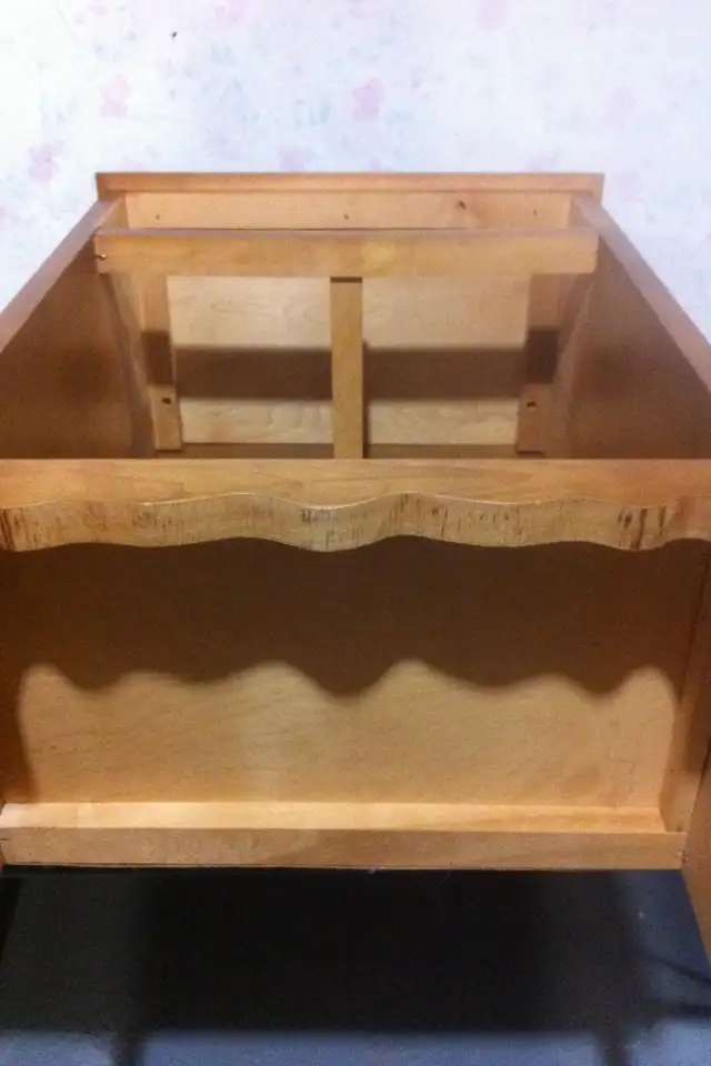Meuble de Chevet en bois idéal pour chambre d'enfants in Dressers & Wardrobes in Québec City - Image 7