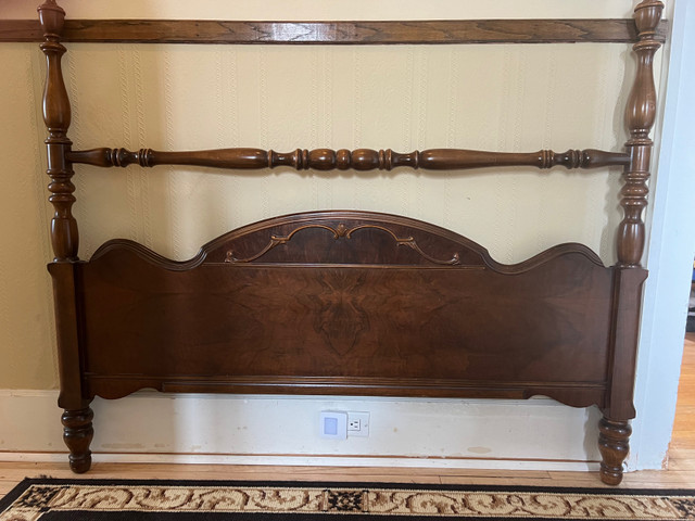 Antique Headboard and Footboard in Beds & Mattresses in Thunder Bay - Image 3