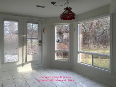 Private quiet room for rent near UTSC and Centennial College.