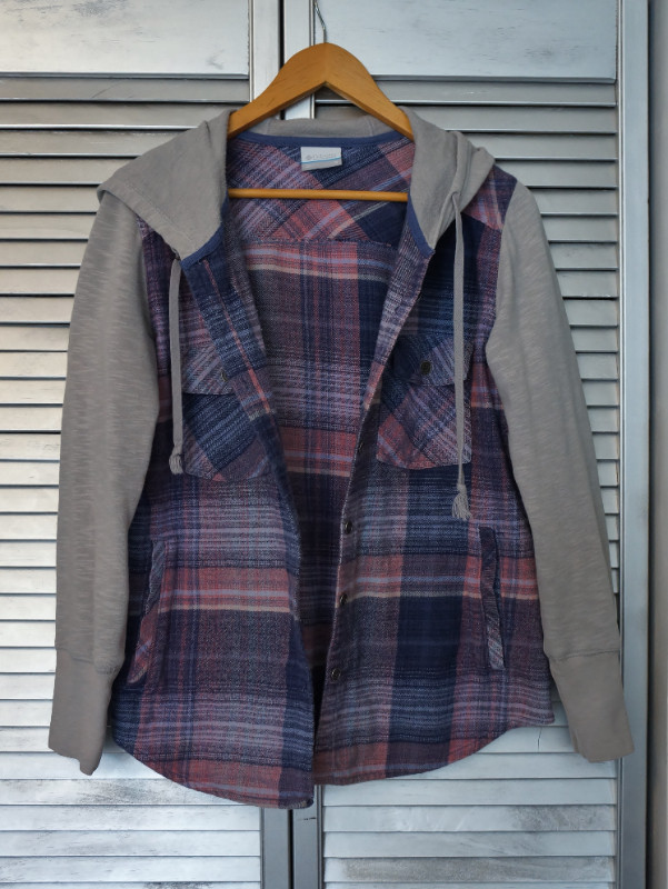 Womens' COLUMBIA Plaid Hoodie - Size Medium in Women's - Tops & Outerwear in City of Toronto - Image 3
