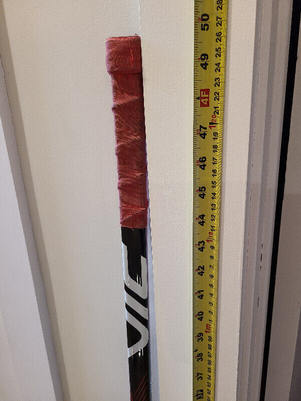 VIC CX2 composite hockey stick in Hockey in Oakville / Halton Region - Image 2