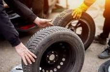 AL’s mobile professional seasonal tire swap at affordable price! in Other in City of Toronto - Image 2