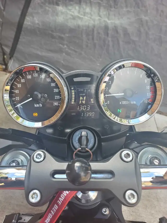 2018 Kawasaki Z900RS in Sport Touring in City of Toronto - Image 5