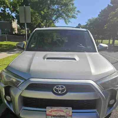 Clean inside and out 300 KM Car fax available on site