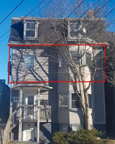 1233 Queen St - 1  Bedroom Apt Sept 1st!
