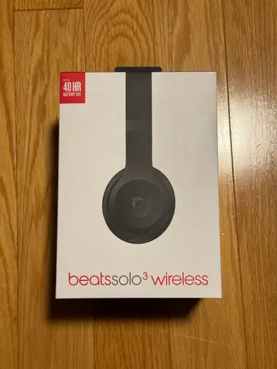 Beats Solo3 Wireless Used, View more