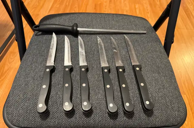 Amazon Basics Kitchen Knife Set with Block510361614702366721