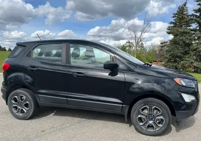 2018 Ford Ecosport S, low Kms. 2.0L 4x4 New all weather tires, new windshield, new front and back br...