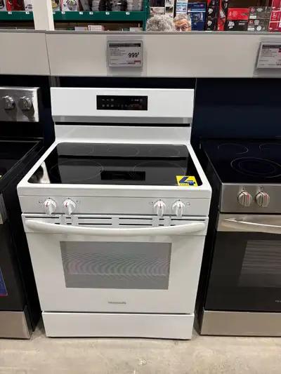 Cuisinière de marque Frigidaire, View more