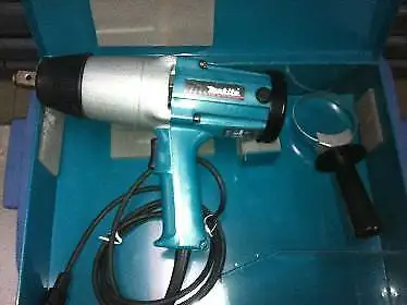 MAKITA  6906  == neuf ==IMPACT  3/4 VOIR LE TEXTE LOT SEULEMENT, View more