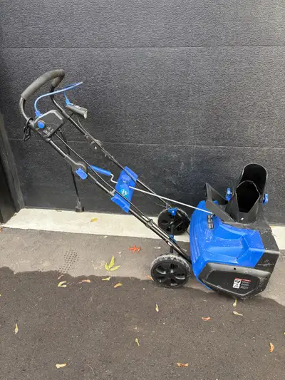 SNOW JOE ELECTRIC SNOWBLOWER, View more