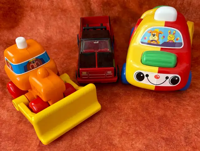 Toddler toys. Children’s activity toys in Toys in Red Deer - Image 2