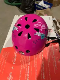  Helmet 