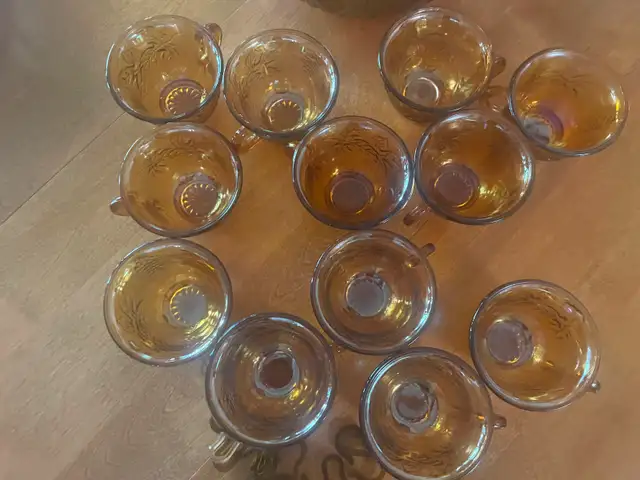 vintage carnival glass punch bowl with 12 cups63611955444995122
