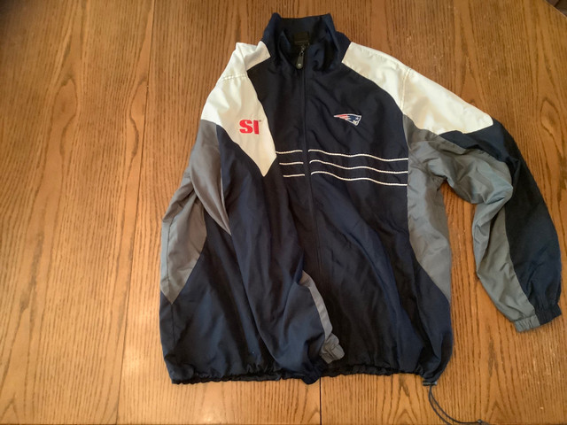 Reebok NFL New England Patriots Jacket like new size L in Men's in London - Image 2