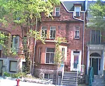 Downtown 4 big bedrooms Apt for rent
