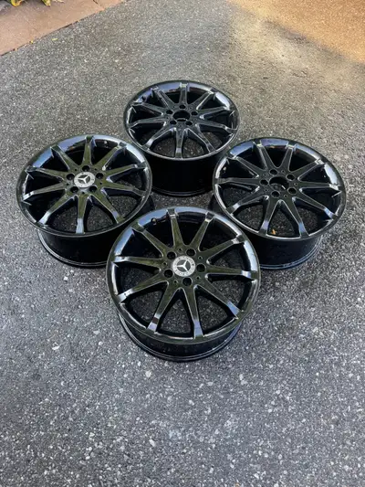 Original 18 inch Mercedes rims set of 4 18 inch rims OEM Mercedes rims Amg rims Mercedes Benz wheels...