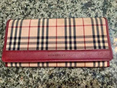 Burberry wallet kijiji best sale