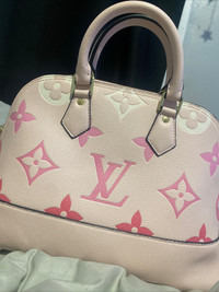 LOUIS VUITTON pink purse handbag and crossbody