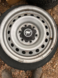 Ford bronco rims with TPMS 