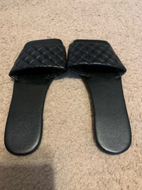 Size 38 woman’s sandals 