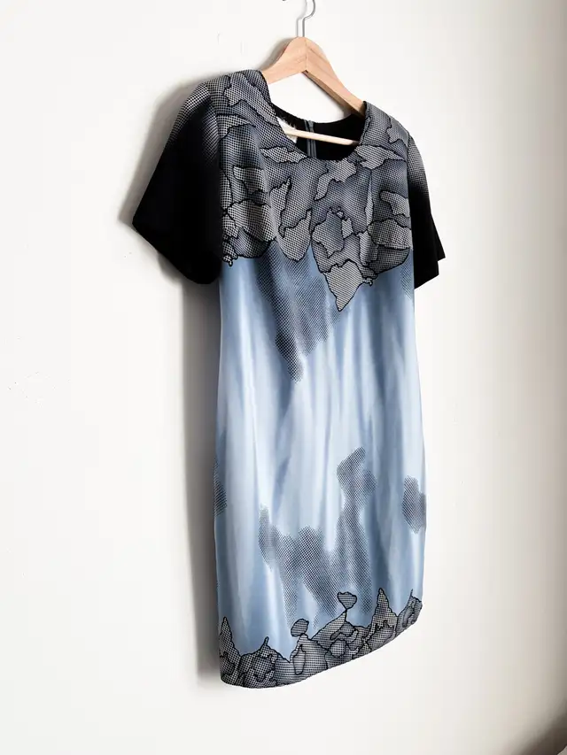 Vintage Dress - Made in Europe in Women's - Dresses & Skirts in Kitchener / Waterloo - Image 3