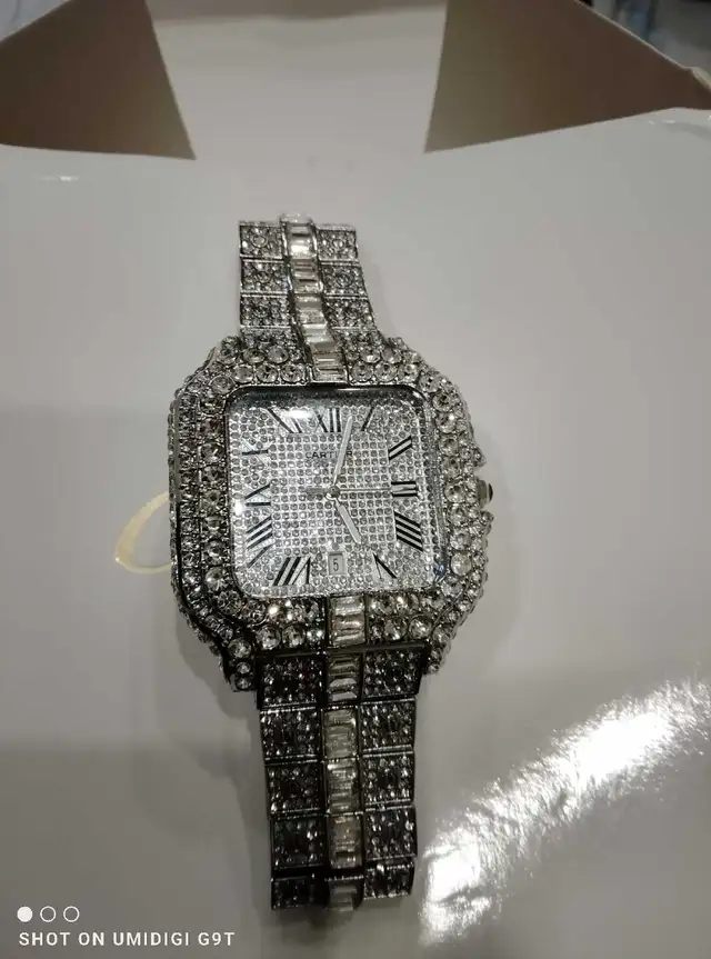Cartier Santos iced out in Jewellery & Watches in City of Montréal - Image 7