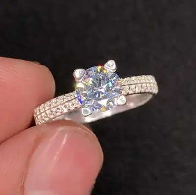 Stunning VVS Moissanite Engagement Rings – Sterling Silver 925 Looking for a beautiful and affordabl...