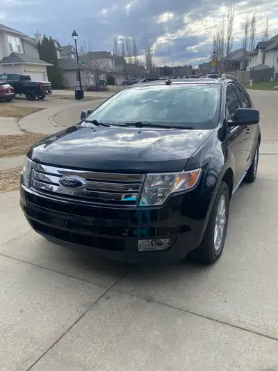 2007 Ford edge SEL AWD 150,000km 2nd owner . Two sets of rims -all season and winters . Clean VIN Ne...