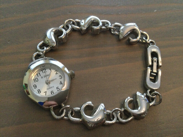 Vintage Dolphin X-Zone Quartz Watch in Jewellery & Watches in Edmonton