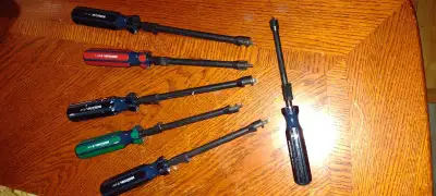 tournevis mastercraft avec dispositif de maintien vis, View more