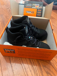 New Timberland Size 8.5 Safety Shoes