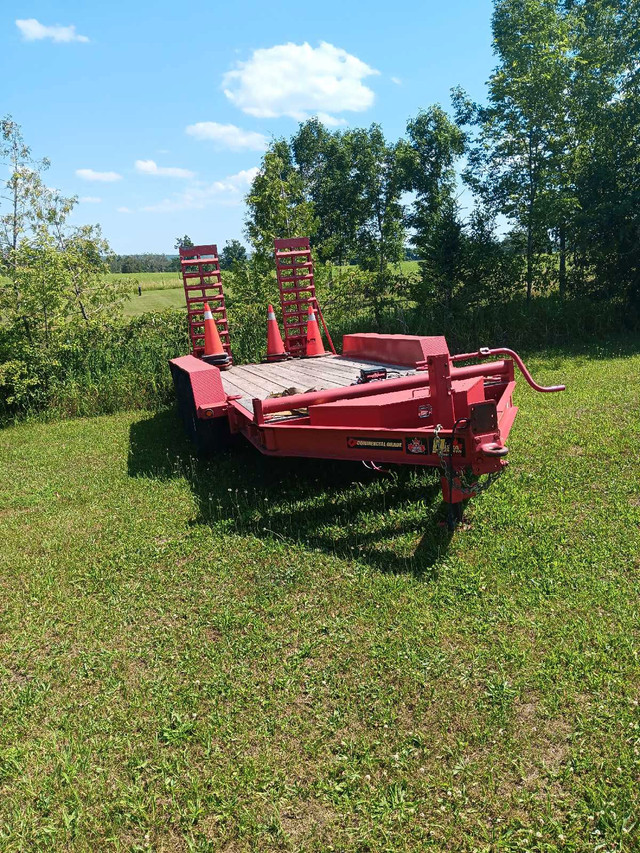 Chevy 3500 LBZ, dumpbox, tri axle trailer in Cars & Trucks in Kawartha Lakes