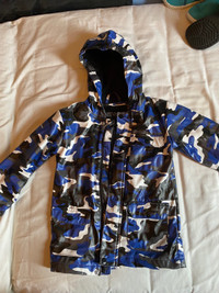 Toddler raincoat size 2t/24 months nevada